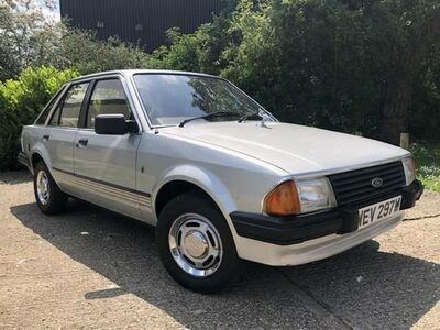  Lady Diana, allâ€ ™Asta la Ford Escort che le regalà² il principe Carlo 