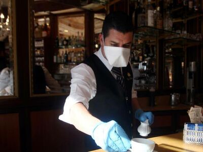  Inflazione, la rincorsa dei contratti: chimici verso la chiusura, stallo nel commercio 