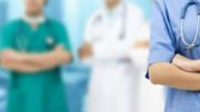  Caos nei Pronto Soccorso (e non solo): adesso per non chiudere arruolati i medici «a gettone» 