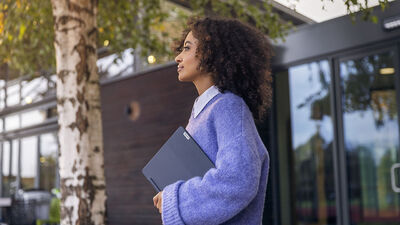  Lenovo Smart Paper da gennaio a 499€. Ha display E-Ink e penna 