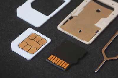  Telefonia mobile in Italia, ecco l'utente medio: 10 euro e 41GB al mese 