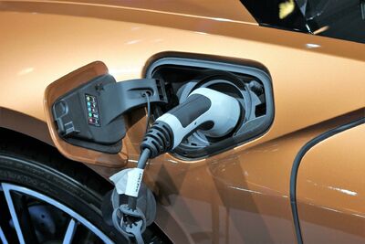  L 'Unione Europea vuole inasprire i test sulle emissioni delle ibride Plug-in 