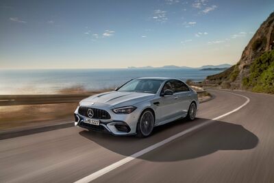  Mercedes Amg C63: il restyling porterà un nuovo motore sei cilindri in linea 
