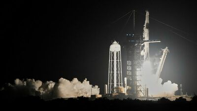  Prima missione umana intorno ai Poli: Space X lancia quattro civili in orbita polare 