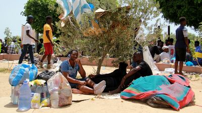  La Tunisia smantella decine di campi per migranti sorti sulla costa 