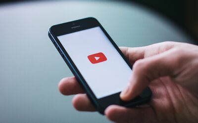  YouTube testa un piano d'abbonamento Premium per due persone 