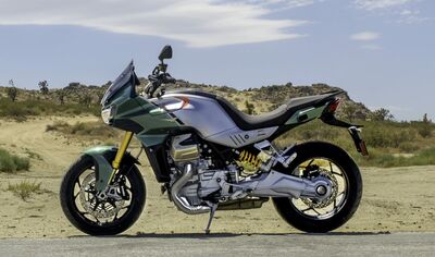  Moto Guzzi V100 Mandello: l’arrivo dell’esemplare che apre un nuovo capitolo 