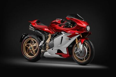  MV Agusta Superveloce 1000 Serie Oro vince il Good Design Award 2024 