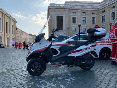  Piaggio Mp3 Life Support: lo scooter a tre ruote nella versione per il pronto intervento medico 