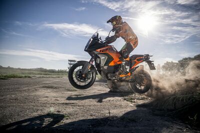  Ktm 1290 Super Adventure S 2023: presentato il rinnovato modello 