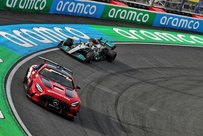  F1 | Mercedes, Hamilton furioso nel Team Radio: “Mi avete fo****o!” 