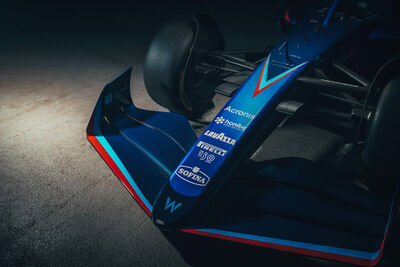  F1 | Williams, Latifi e Albon promuovono la livrea della FW44 