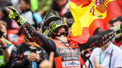  Superbike | Round Estoril, Gara1: Bautista beffa Razgatlioglu allâultimo giro 