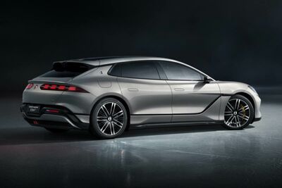  La Cina prova a sfidare la Mercedes: nuovo marchio con una tecnologia super raffinata mai vista prima su un'auto