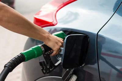  Benzina fatta definitivamente fuori: arriva il carburante del futuro, con un pieno fai più di 2.000 km