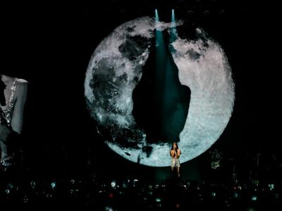  √ Olivia Rodrigo verso il nuovo album: il singolo 'Bad idea right?' 