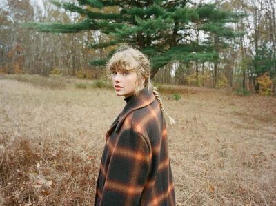  √ Taylor Swift e le altre: il girl power rivoluziona i VMAs di MTV 