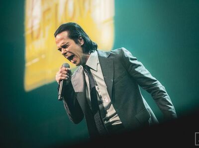  √ Dalle 20:00 su Arte.Tv in streaming il live di Nick Cave a Parigi 