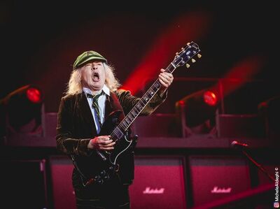  √ Demolita la casa dove vennero fondati gli Ac/ Dc 