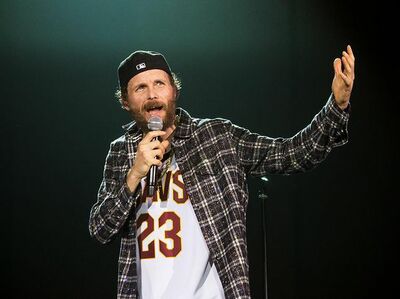  √ Sanremo 2025: Jovanotti 'superospite' della Prima Serata 