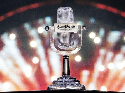  √ La Storia dell'Eurovision americano (fallito) 