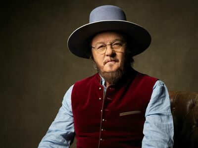  √ Zucchero ha annunciato due concerti al Circo Massimo di Roma 