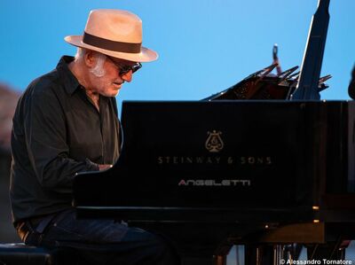  √ Ludovico Einaudi per la prima volta al Lucca Summer Festival 