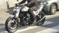  Moto Guzzi V850X: la scrambler su base V7 è in arrivo 