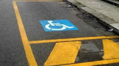  Ufficiale, abolita la sosta gratis per i disabili: multe anche col ‘contrassegno’ I Lo dice la Cassazione: azzerata la 104