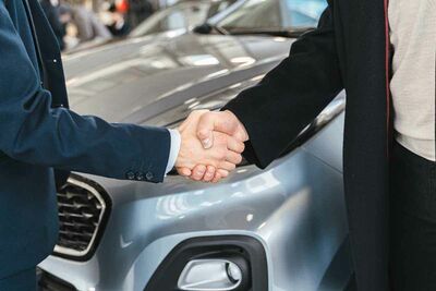  Il passaggio di proprietà, costi e procedure per Auto Usate: cosa fare per non pagare uno sproposito | Allaguida 