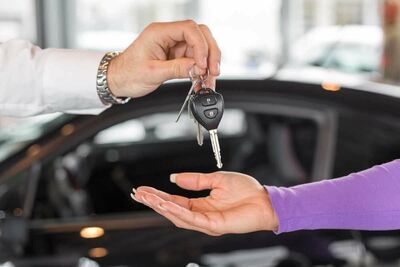  Budget per la prima auto, qual è il suo vero 'prezzo': tutti i costi nascosti che Nessuno vi dice | Allaguida 