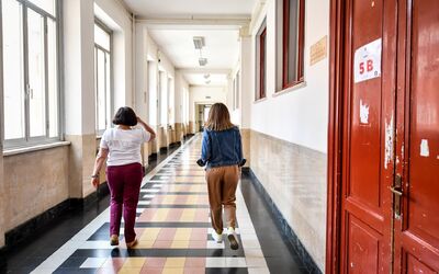  Contratto Scuola, aumenti di 130 euro per gli Ata, 150 per docenti 