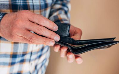  Rapporto Censis, italiani sempre più poveri: cala la fiducia in sanità 