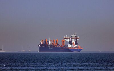  La chiusura dello Stretto di Hormuz e il peso su bollette e benzina 