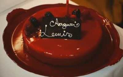 La torta rosso Ferrari per i 40 anni di Lewis Hamilton 