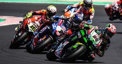  Superbike, la sfida tra i 'big 3' riparte da Donington: la guida tv 
