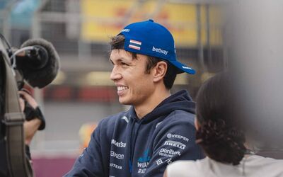 Albon non esclude sorprese alla vigilia del GP Singapore. VIDEO 