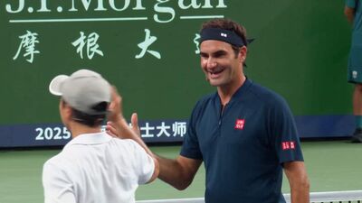  Federer torna in campo, esibizione in doppio a Shanghai 