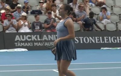  Wta Auckland, Cocciaretto al 2° turno: battuta Parks 