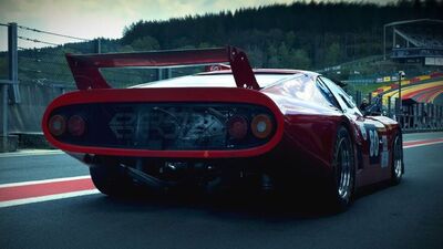  Ferrari 512 BB LM, l'onboard da paura tra le curve del circuito di Spa 