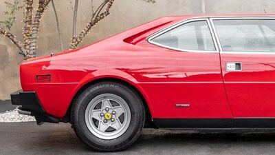  Vuoi una Ferrari economica? Non c'è calvario peggiore per un collezionista neofita 