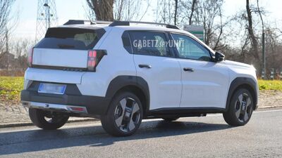  Fiat Grande Panda: nuovo avvistamento in bianco gelato, sarà la più venduta? 