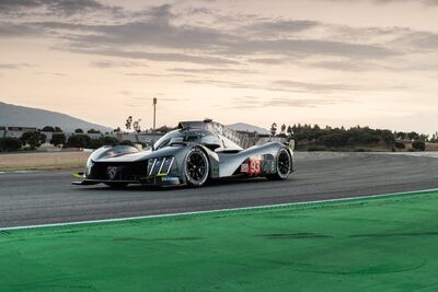  Peugeot 9x8: svelata ufficialmente la Hypercar per l’assalto al WEC 