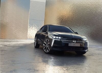  DS 4 diventa DS N°4: ecco tutte le innovazioni e il nuovo Motore 