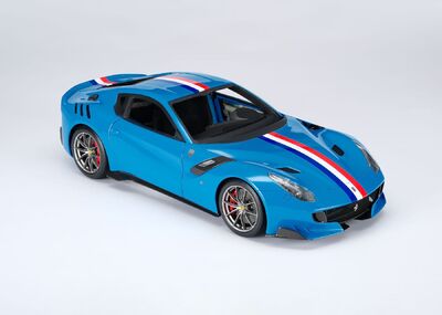  Ferrari F12tdf Tailor Made: prezioso esemplare in Scala si mostra in fase di assemblaggio 