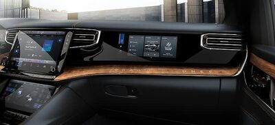  Jeep Grand Wagoneer: premiato il display per il passeggero anteriore 