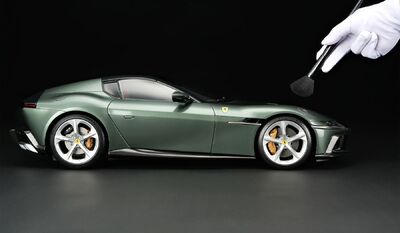  Ferrari 12Cilindri Spider: riproduzione da sogno in Scala ridotta 