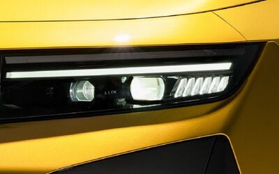  Nuova Opel Astra: i fari adattivi Intelli-Lux HD  una delle novità più interessanti 
