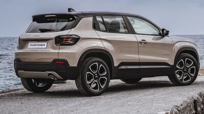  Jeep Avenger, nel 2026 disponibili versioni a combustione, ibride ed elettriche in Sud America 
