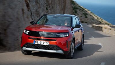  NuovaÂ  Opel Frontera: il SUV elettrificato, spazioso e divertente 
